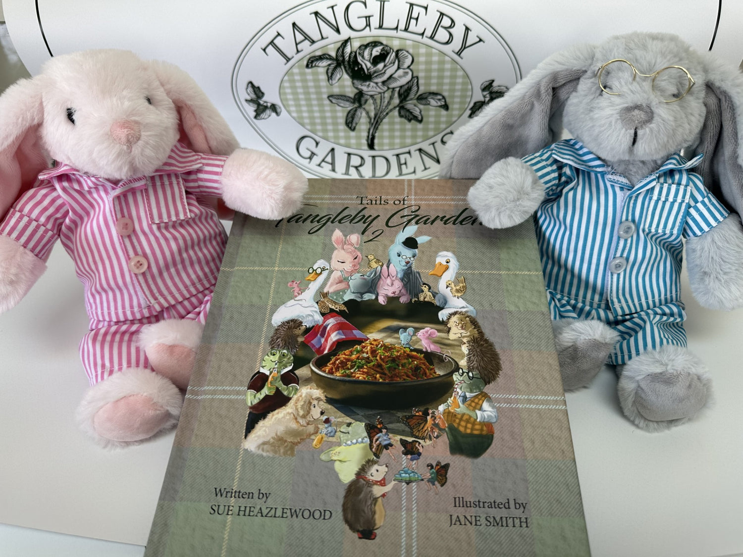 Characters from the Tails of Tangleby gardens series