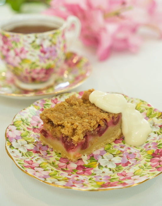 Rhubarb Custard Crumble Bars
